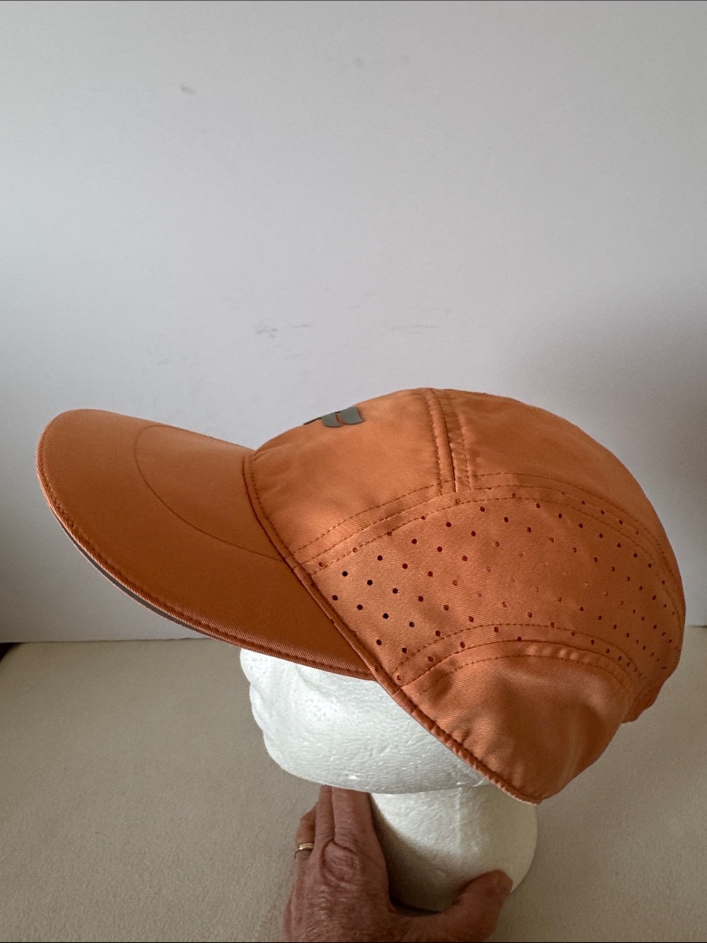 Fabletics ball cap - Picture 2 of 8